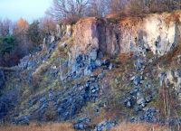 Stary kamieniołom bazaltu na Górze Szerokiej