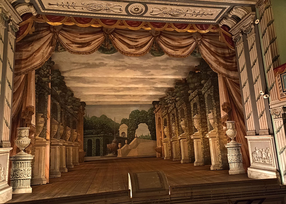 teatr_zamkowy.jpg